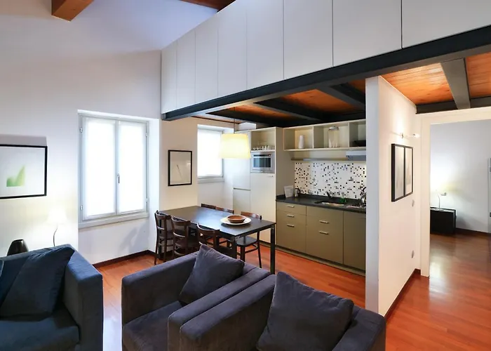 Nene-il Vicolo And 4*