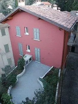 Nene-il Vicolo And