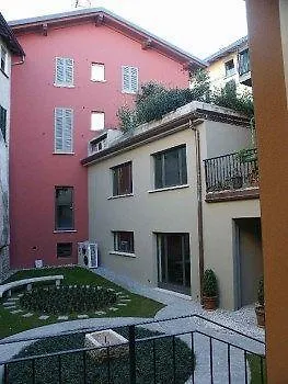 Nene-il Vicolo And