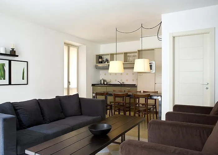 Nene-il Vicolo And Konukevi