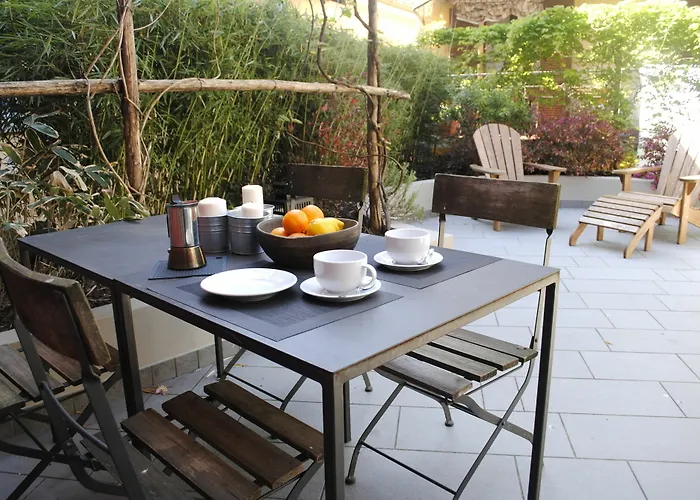 Nene-il Vicolo And 4*